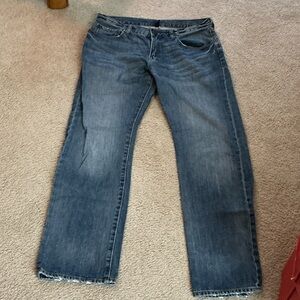 GAP Relaxed Fit Denim Jeans for Men. 32 X 32
